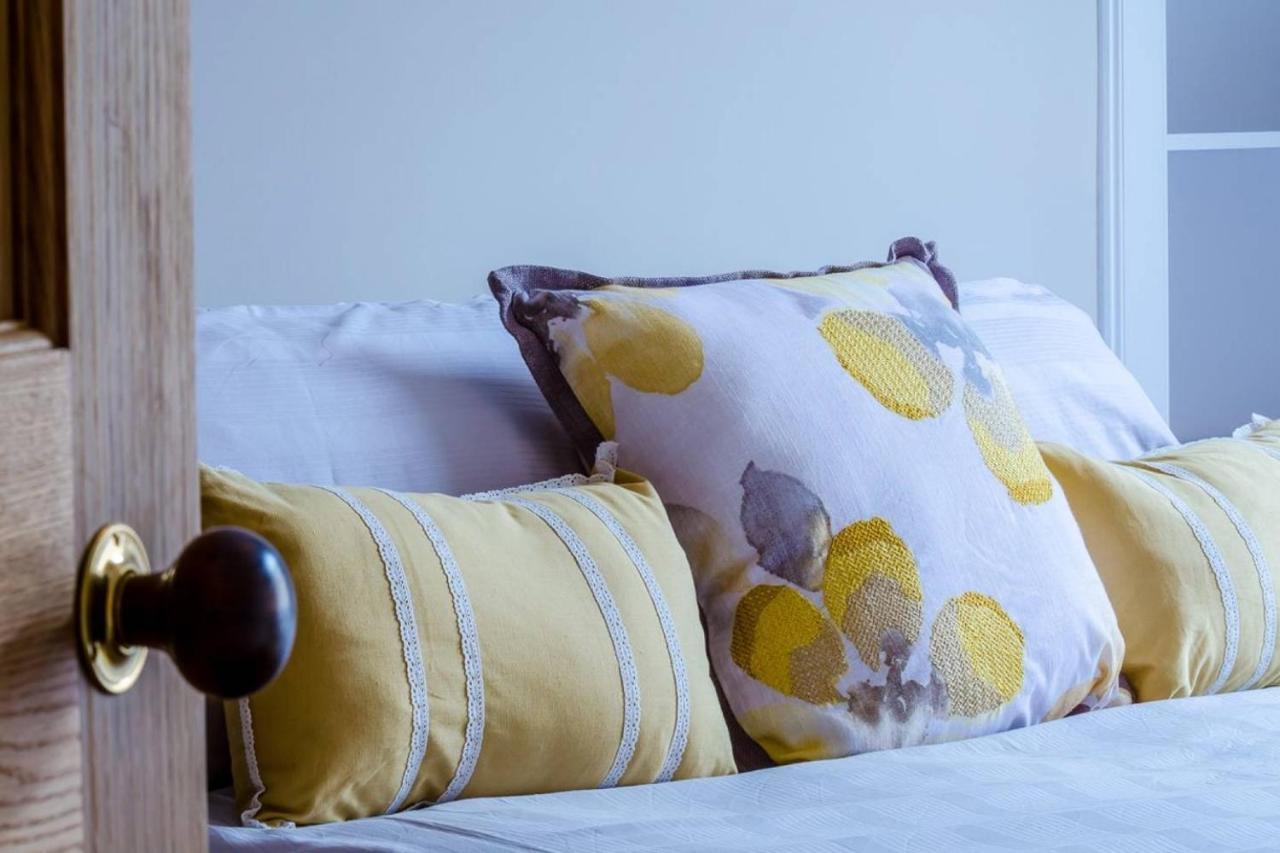 Joivy Stylish Apt In Trendy New Town Location Единбург Екстер'єр фото