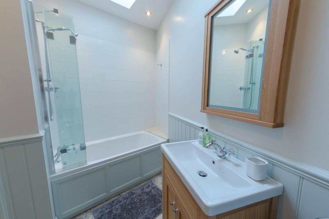 Joivy Stylish Apt In Trendy New Town Location Единбург Екстер'єр фото
