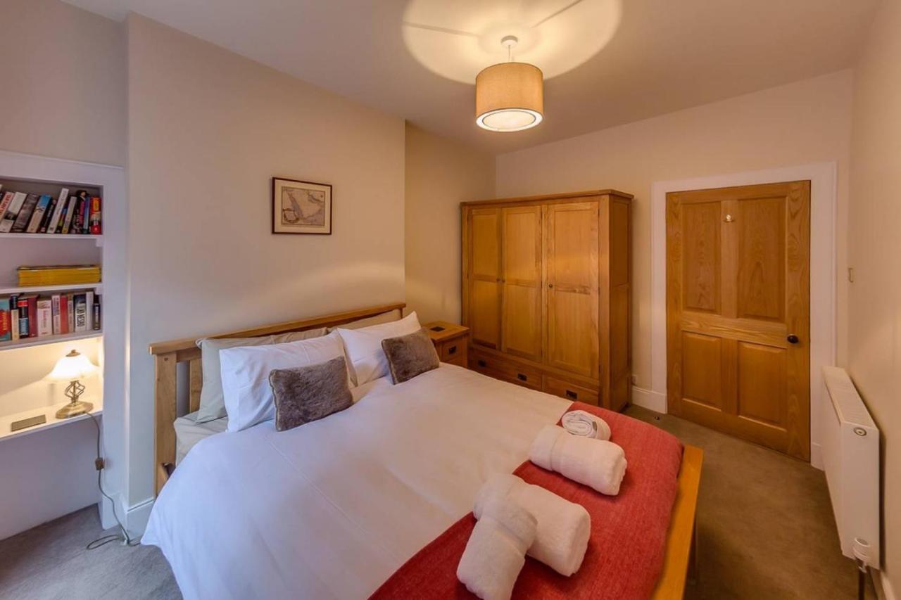 Joivy Stylish Apt In Trendy New Town Location Единбург Екстер'єр фото