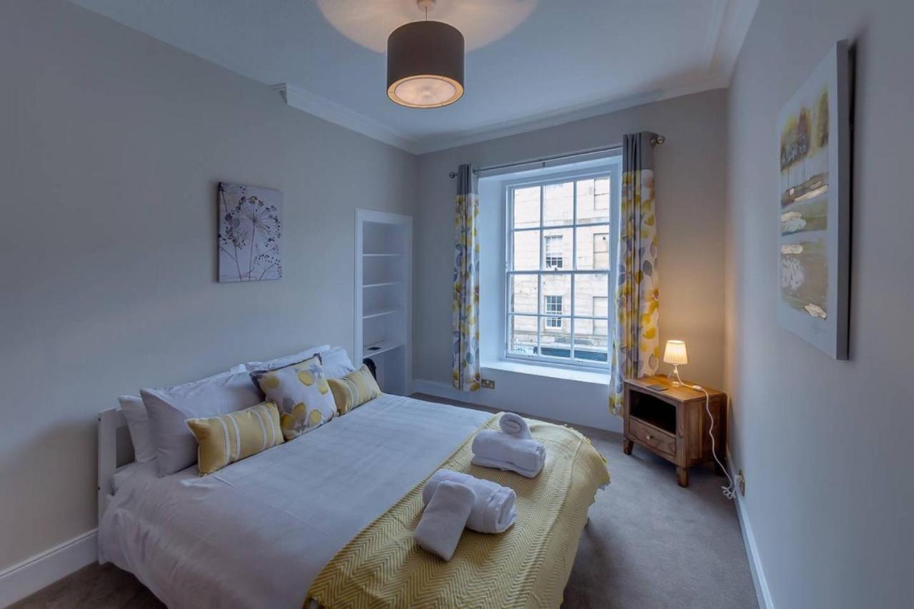 Joivy Stylish Apt In Trendy New Town Location Единбург Екстер'єр фото