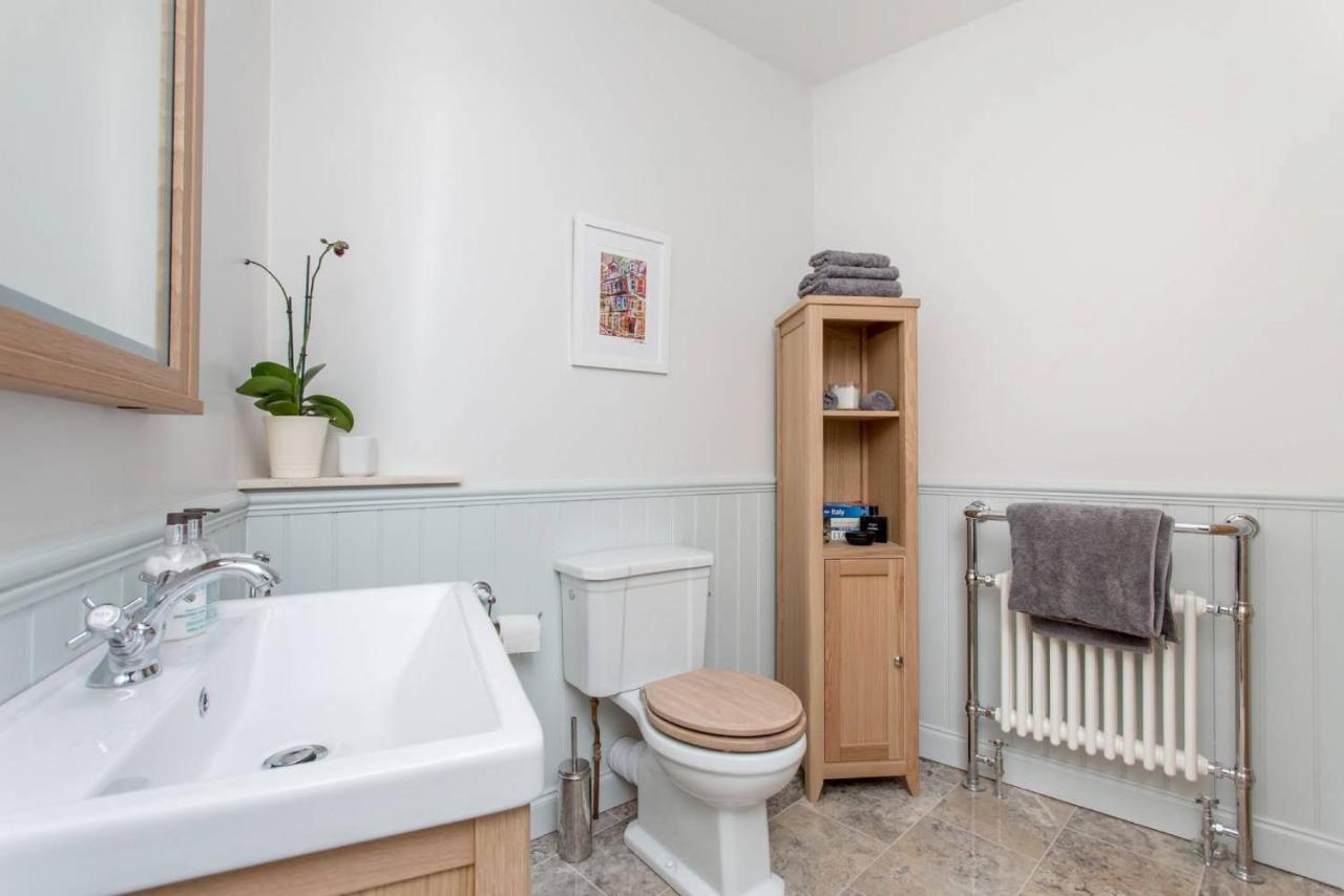 Joivy Stylish Apt In Trendy New Town Location Единбург Екстер'єр фото